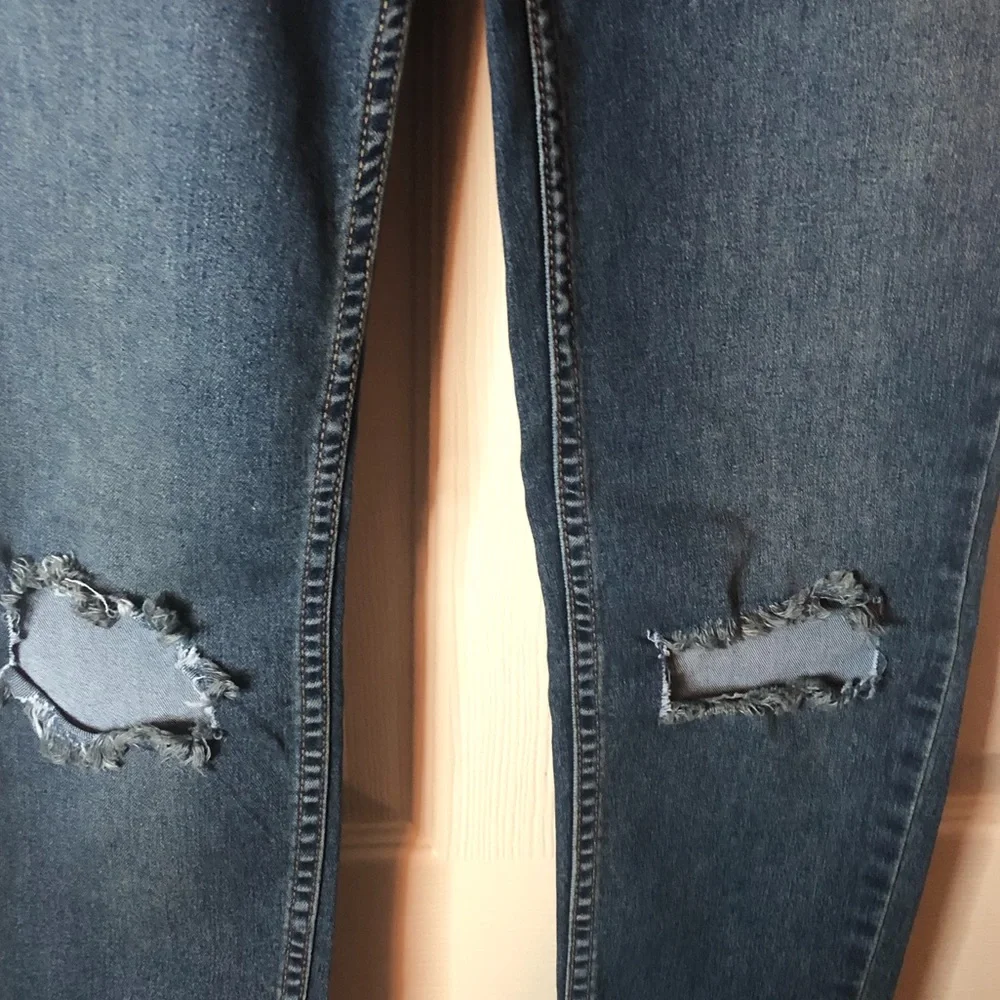 Free People Busted Knees Skinny Distressed Jeans - Size 26